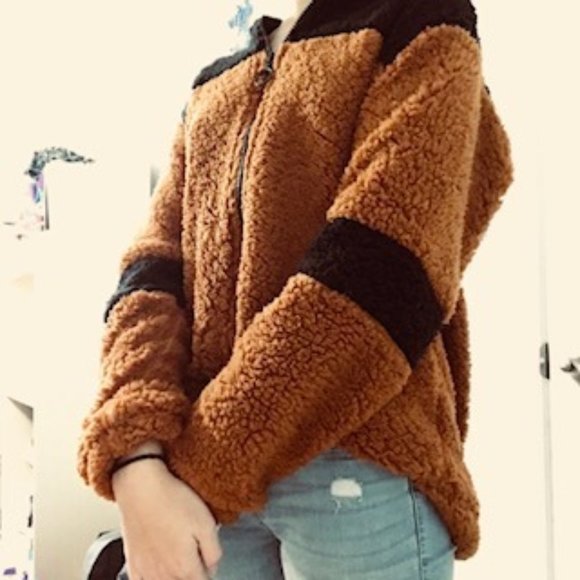 🧡HOST PICK🧡 NWOT tan sherpa sweater - Picture 1 of 4